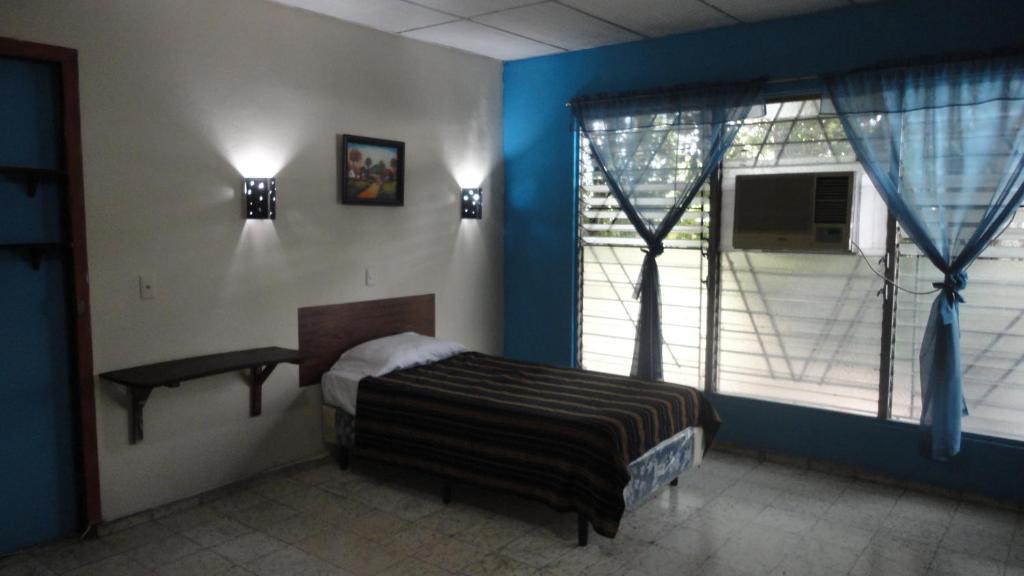 סאן סלבדור Hostal Dona Marta מראה חיצוני תמונה