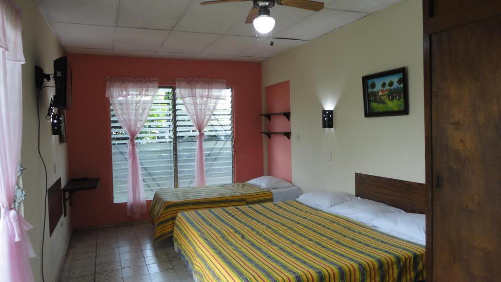 סאן סלבדור Hostal Dona Marta חדר תמונה
