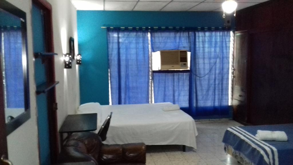 סאן סלבדור Hostal Dona Marta מראה חיצוני תמונה