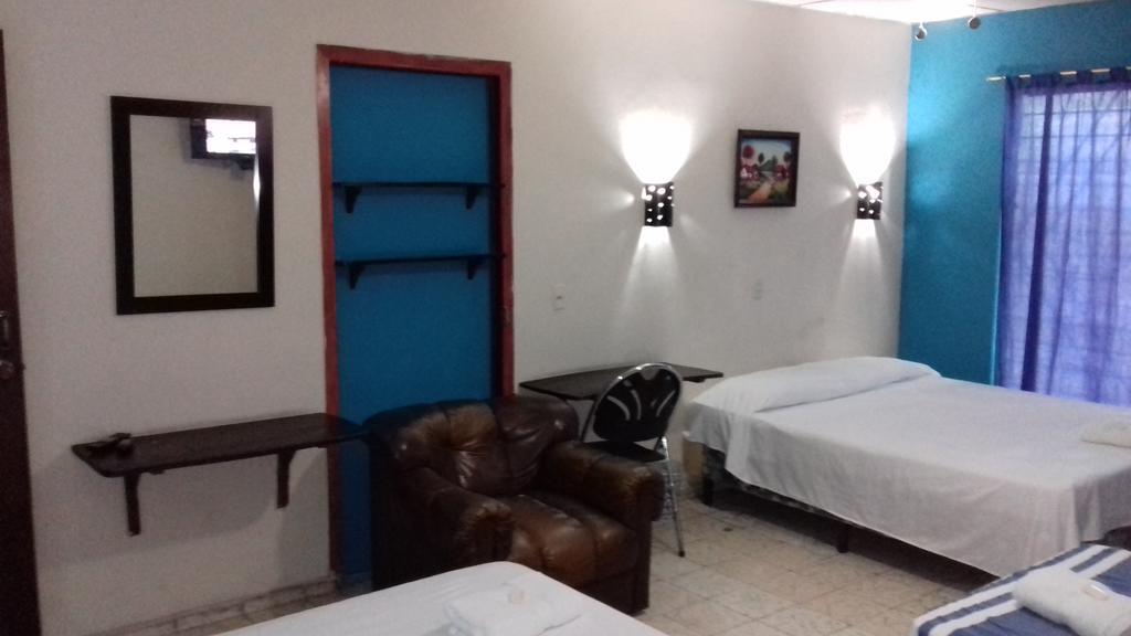 סאן סלבדור Hostal Dona Marta מראה חיצוני תמונה