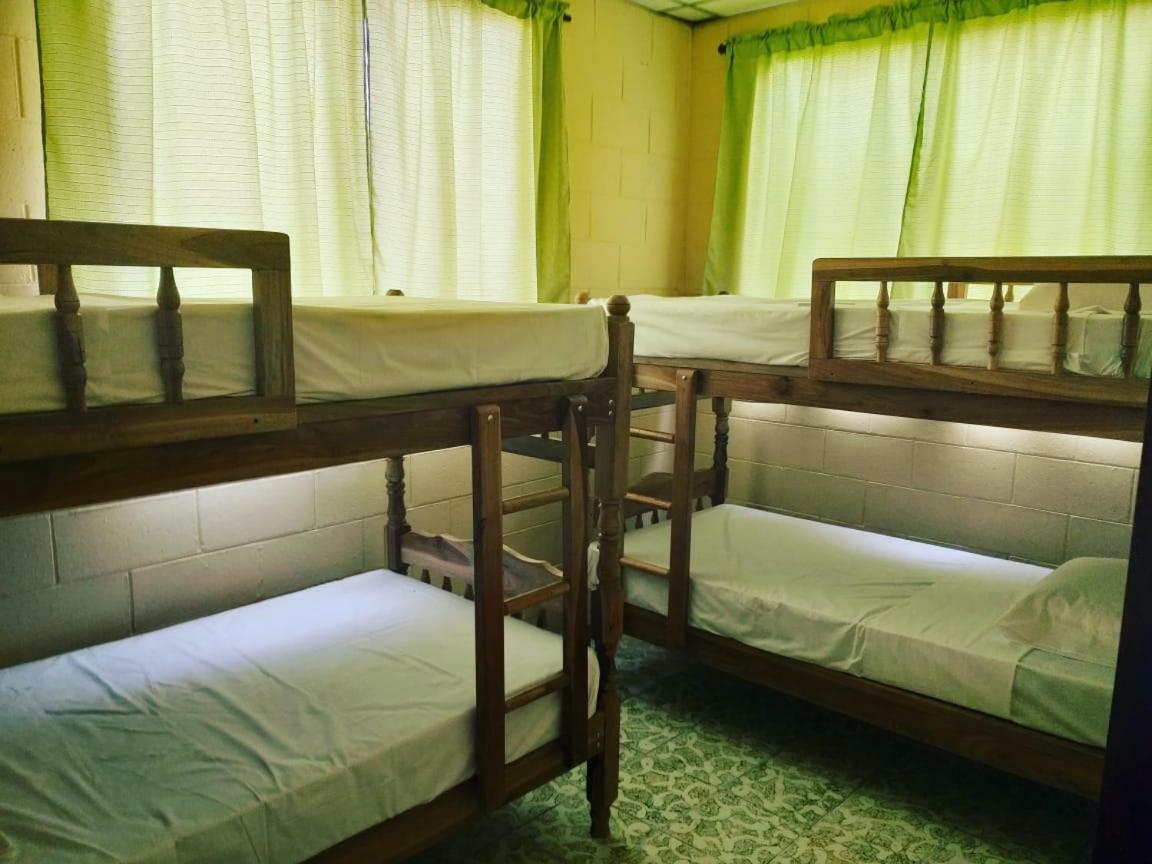 סאן סלבדור Hostal Dona Marta מראה חיצוני תמונה
